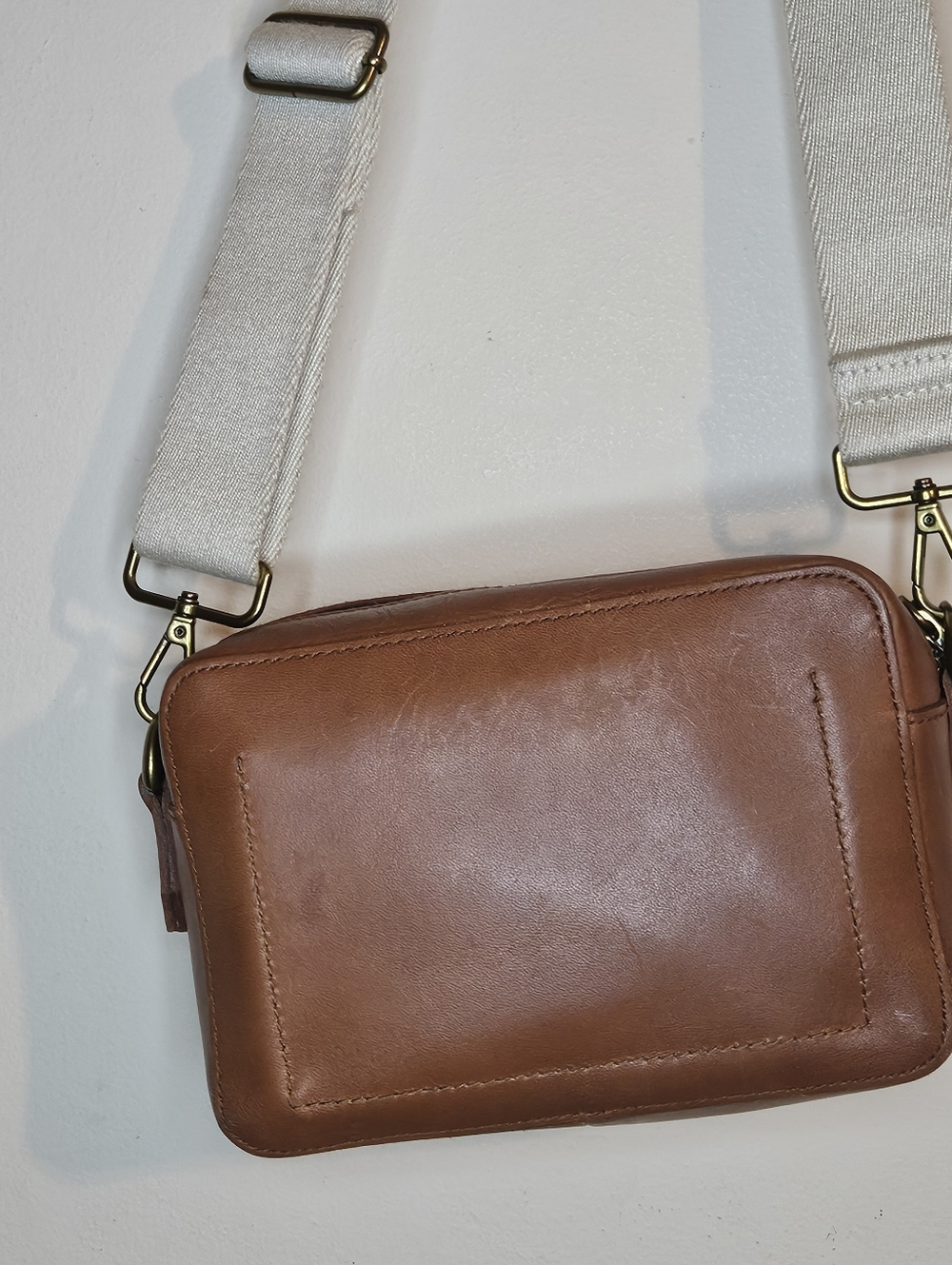 Madewell The Transport Camera Bag - Picture 6 of 14